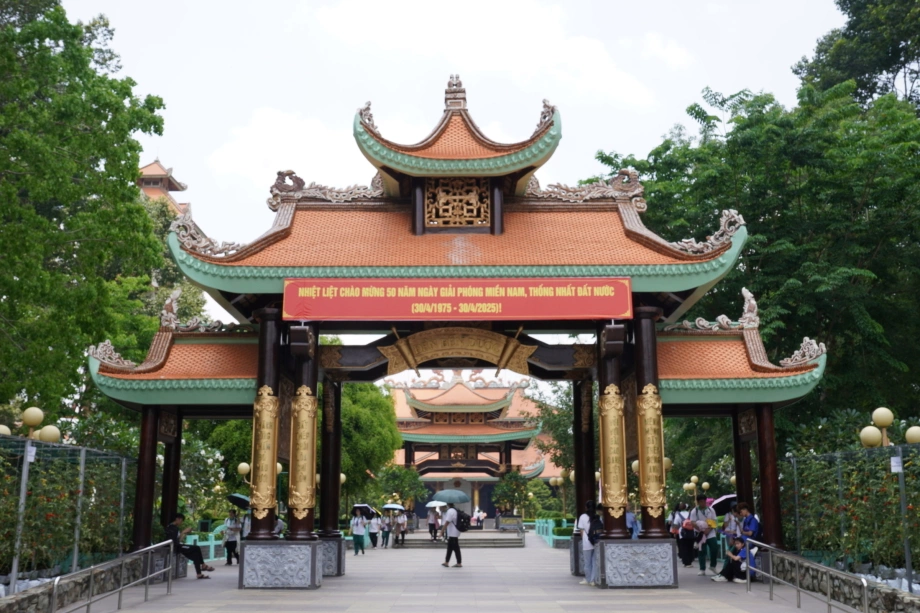 Dlich củ chi